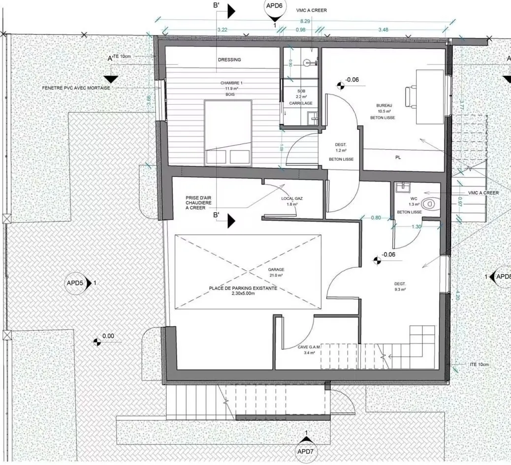 Plan d'architecte 2D en noir et blanc d'un rez-de-jardin